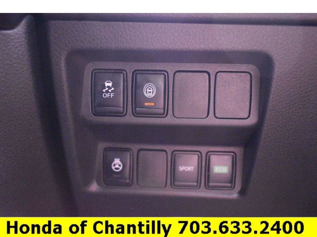 Used 2021 Nissan Rogue Sport SV image 17