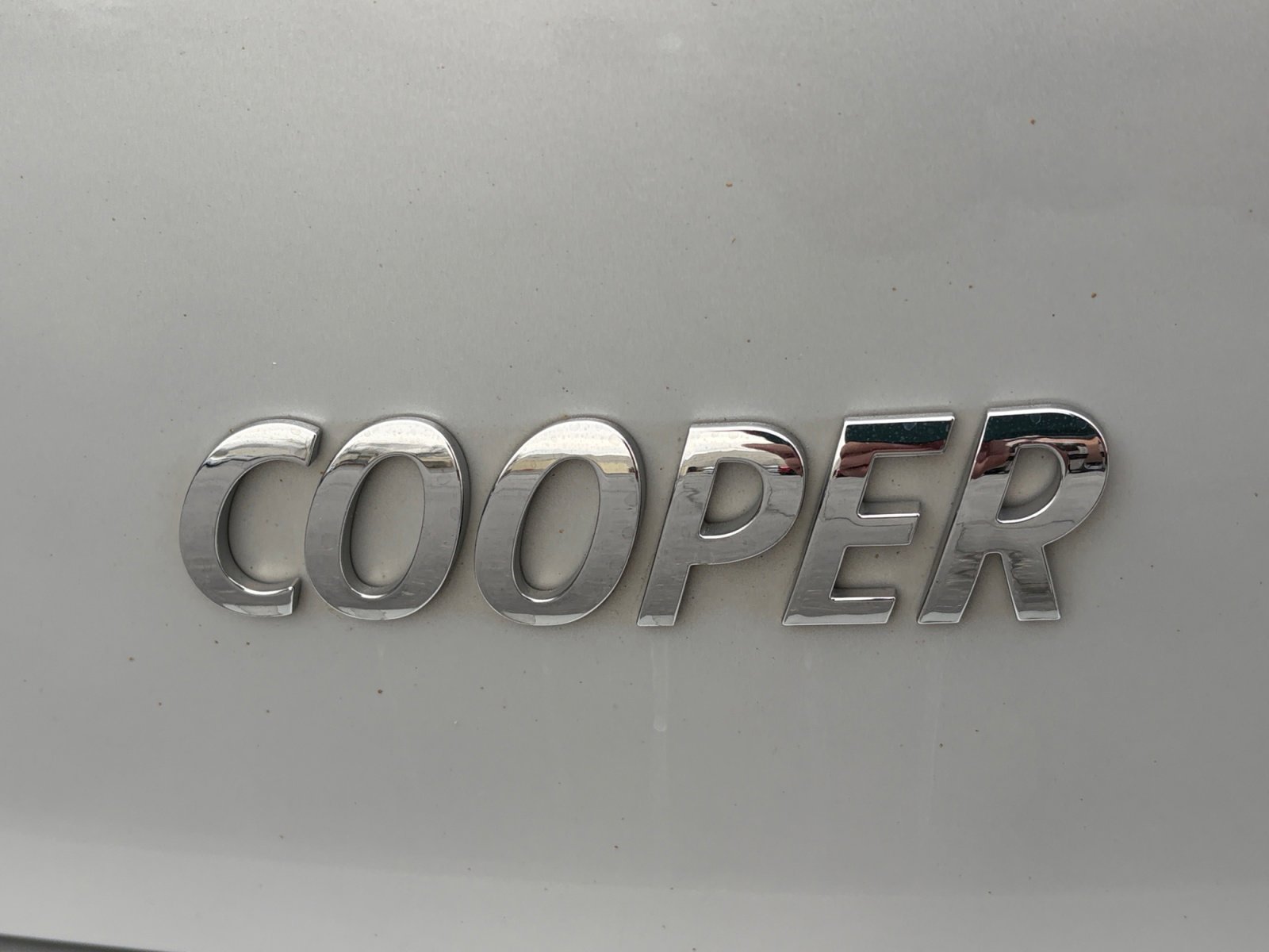 Used 2015 MINI Cooper 2-Door Hardtop image 26