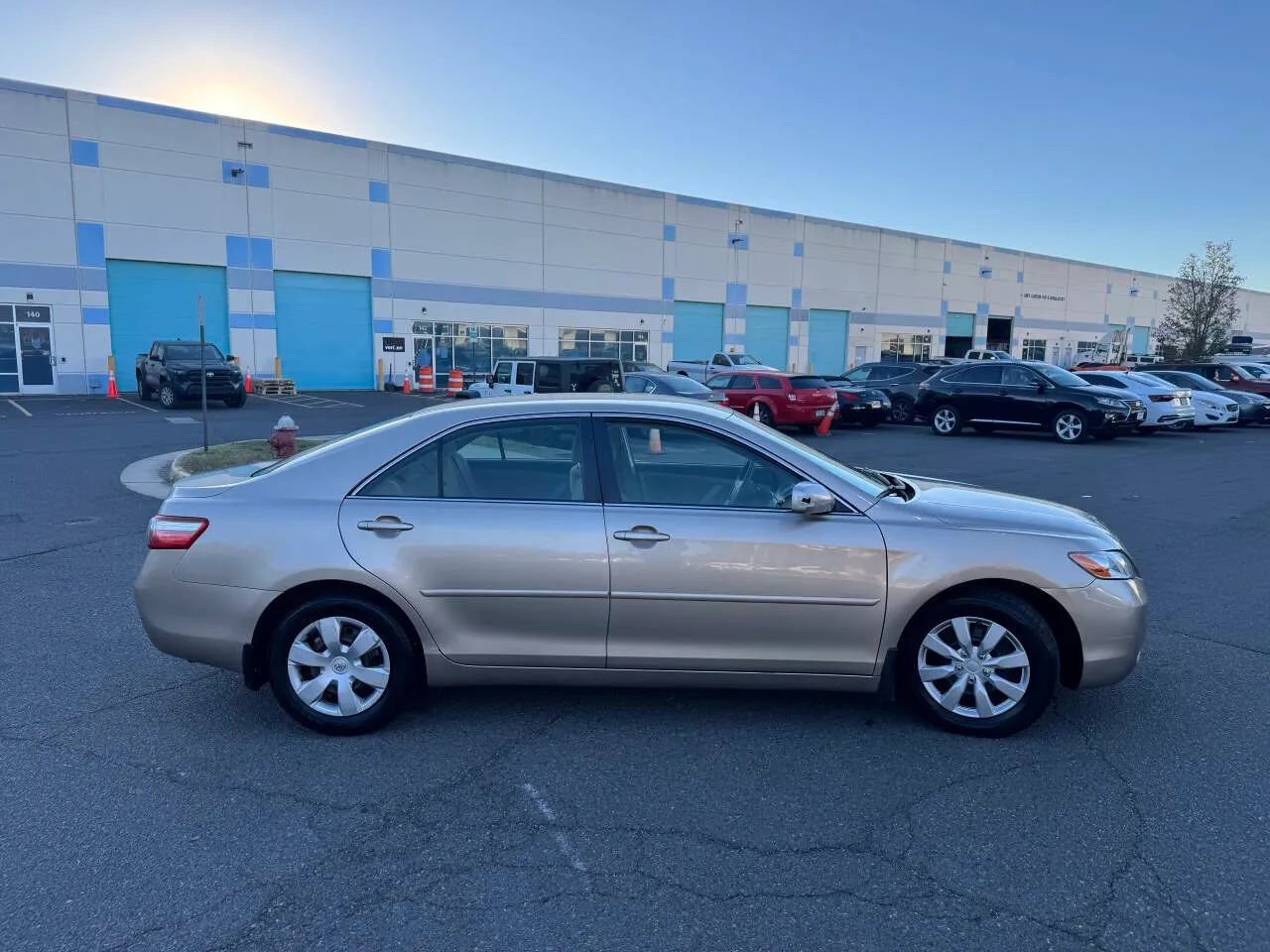 Used 2007 Toyota Camry LE FWD image 13