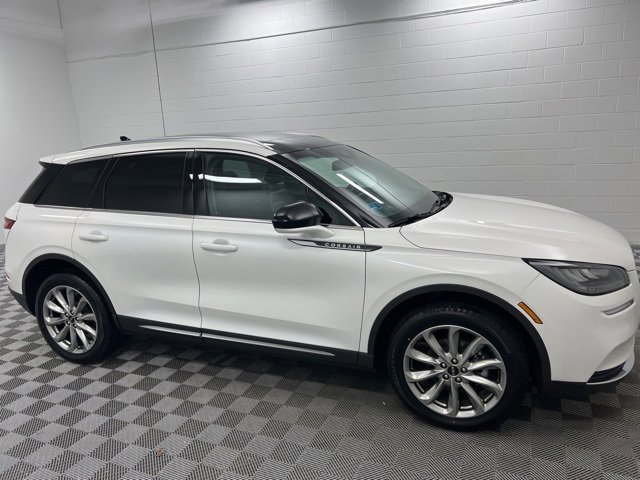 Used 2022 Lincoln Corsair AWD w/ Premium Package image 4