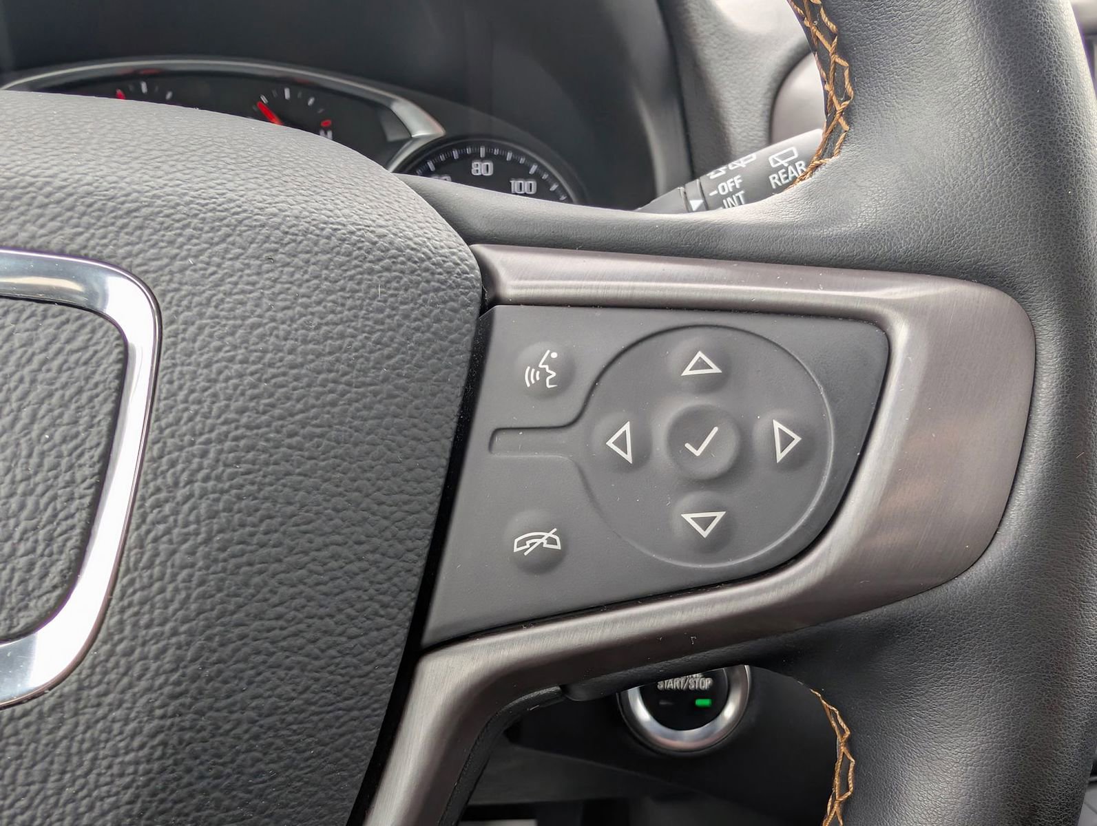 Used 2023 GMC Terrain AT4 image 17