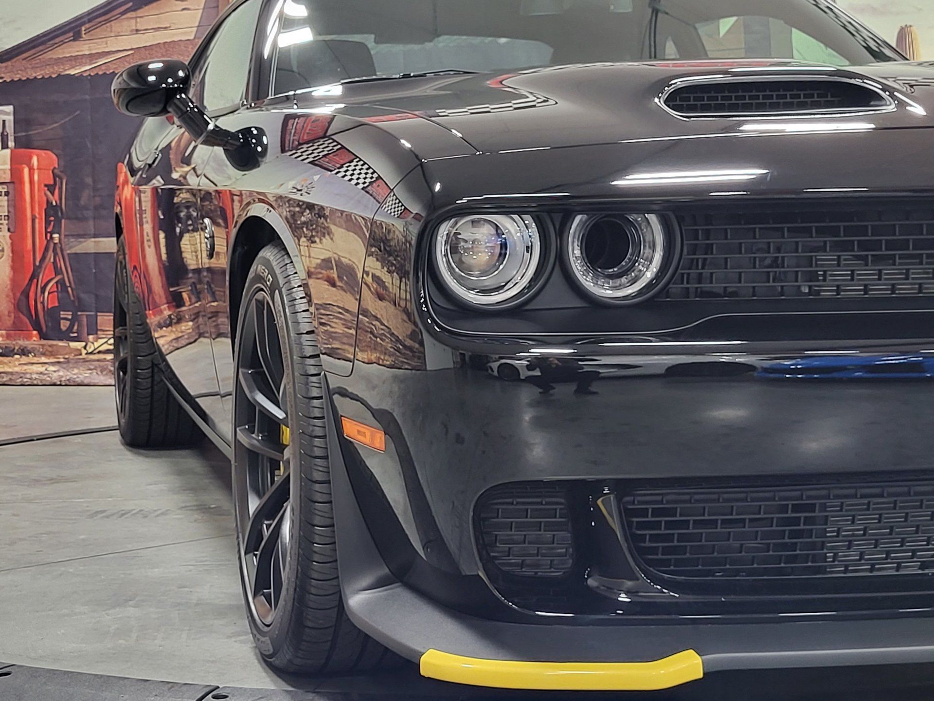 Used 2023 Dodge Challenger SRT Hellcat RWD image 37