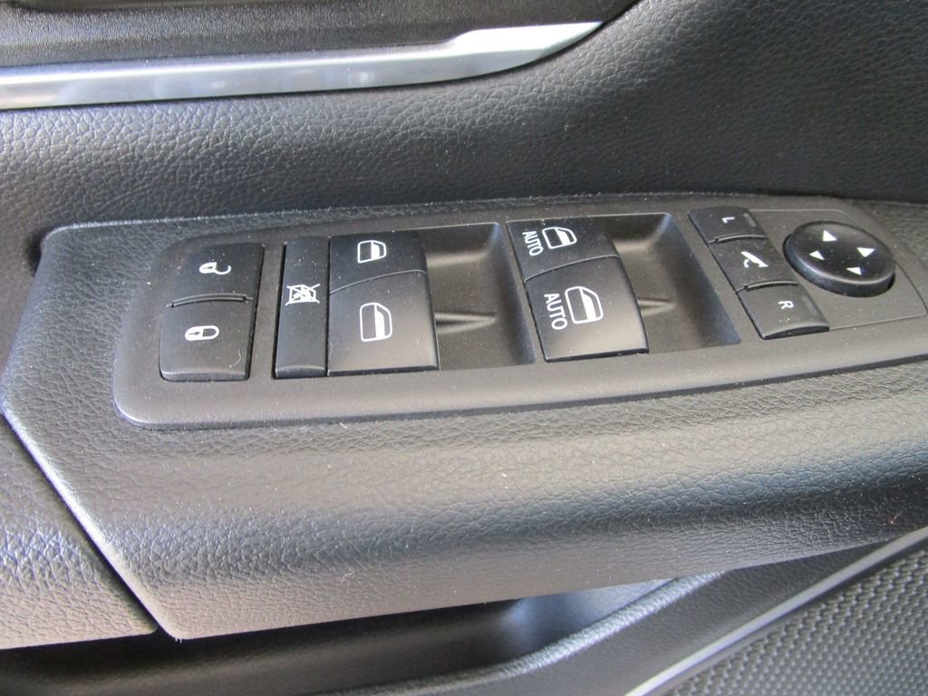 Used 2021 RAM 1500 Big Horn AWD/4WD image 30