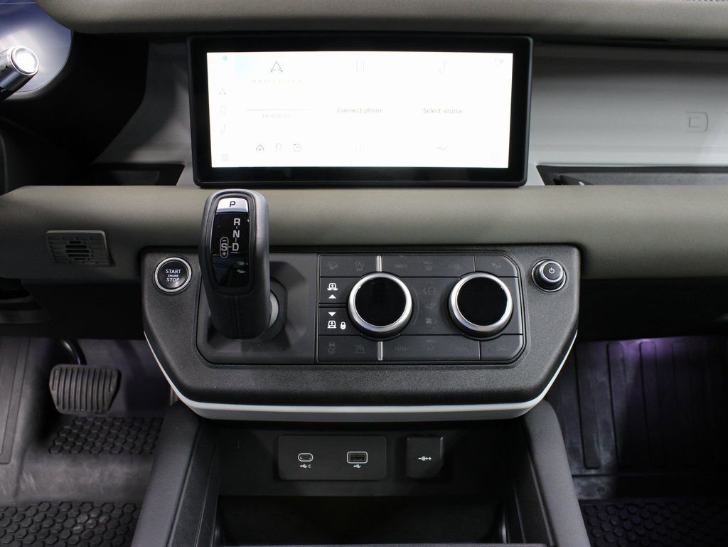 Used 2020 Land Rover Defender 110 S image 14