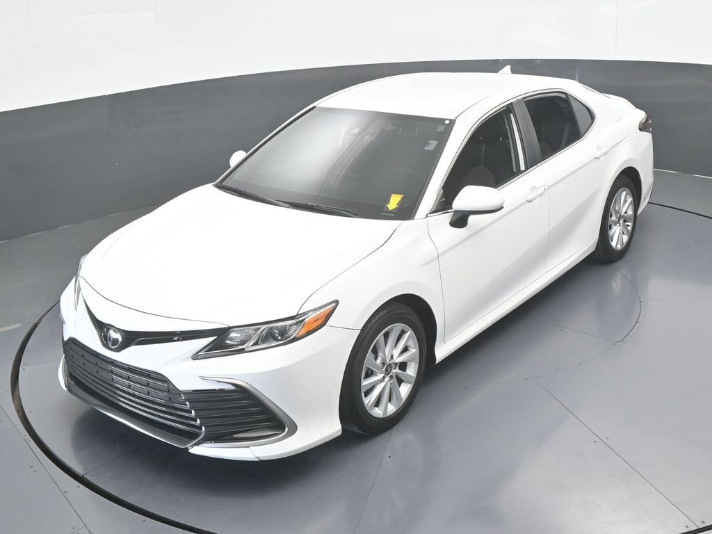 Used 2024 Toyota Camry LE image 45