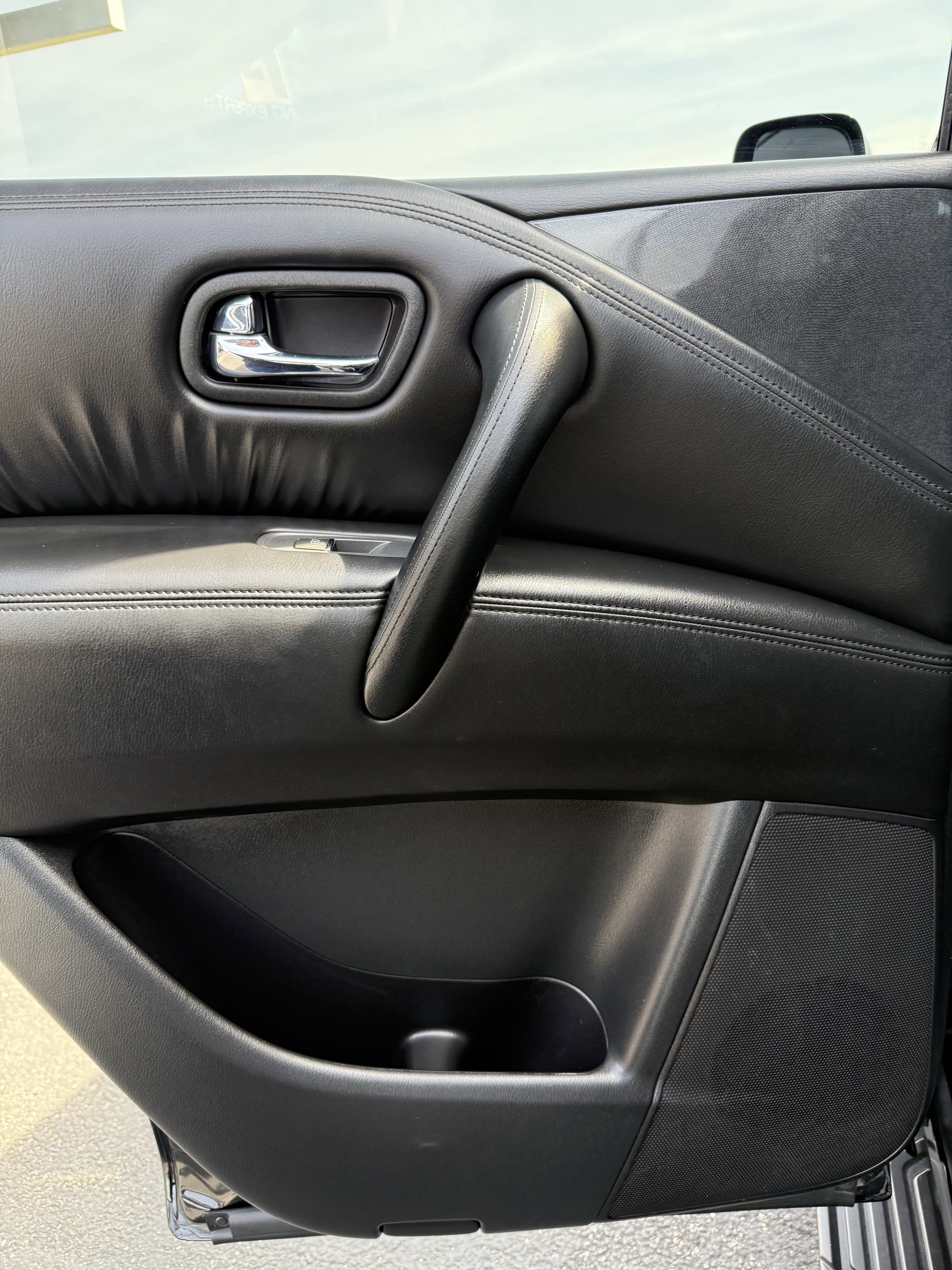 Used 2023 Nissan Armada SV w/ Cargo Package image 12