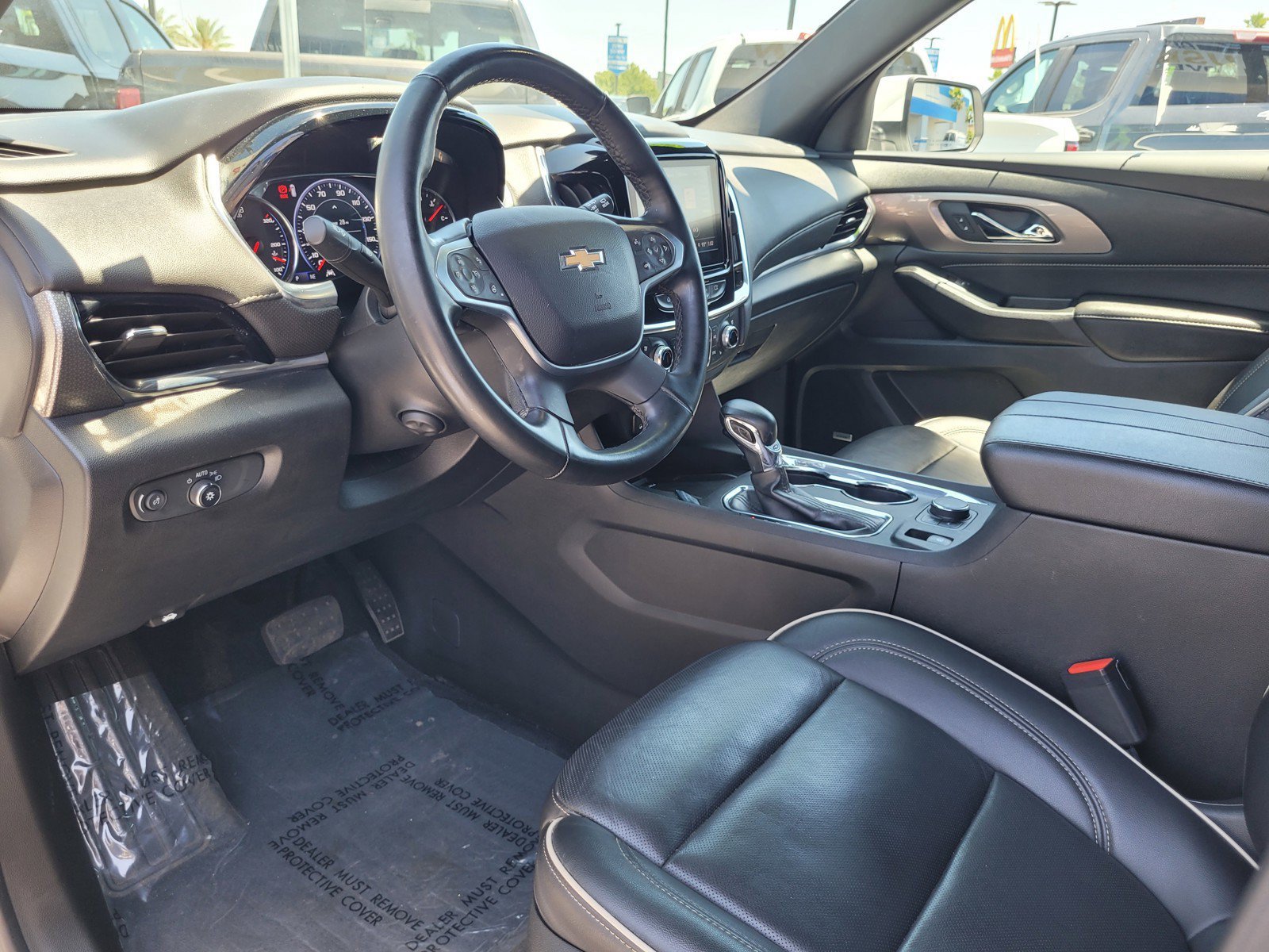 Used 2023 Chevrolet Traverse Premier AWD/4WD image 10
