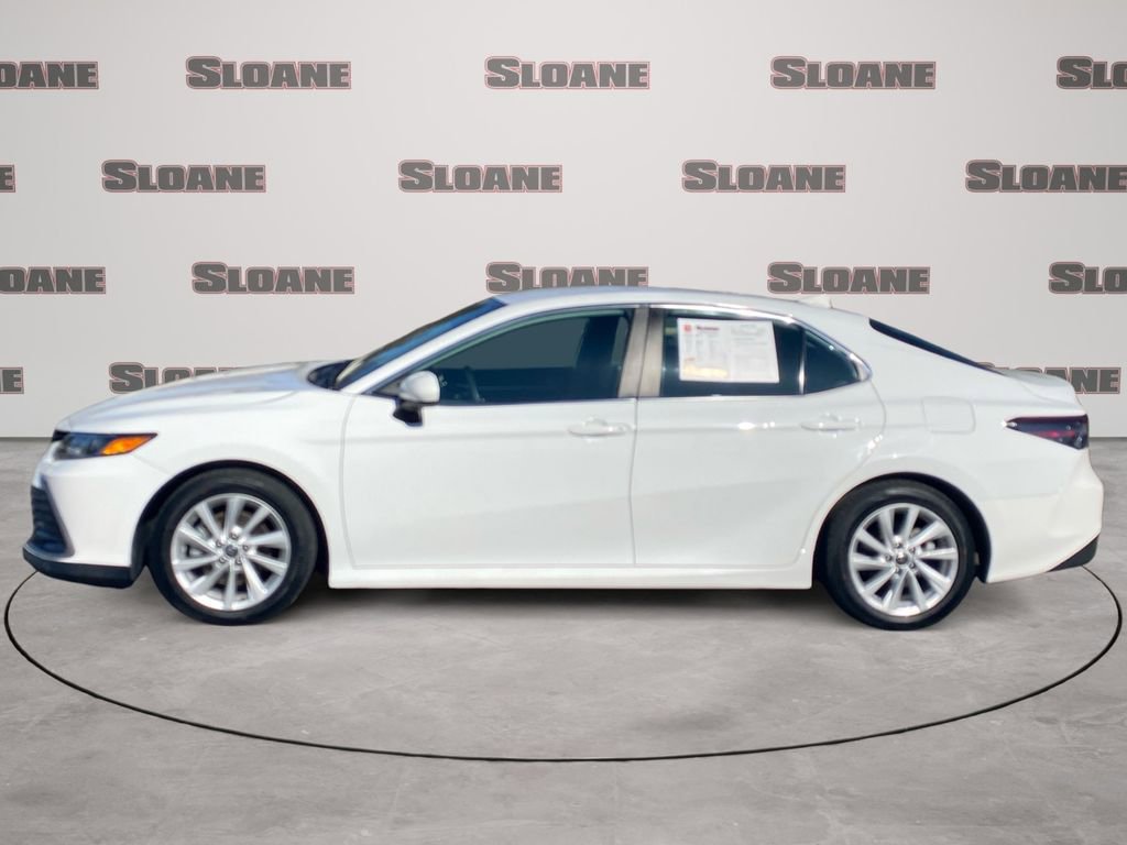Used 2024 Toyota Camry LE image 2