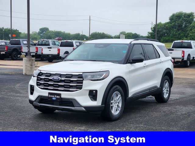 New 2026 Ford Explorer Active RWD image 3