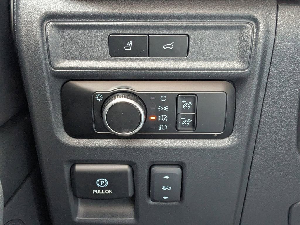 Used 2024 Ford Expedition XLT AWD/4WD image 24