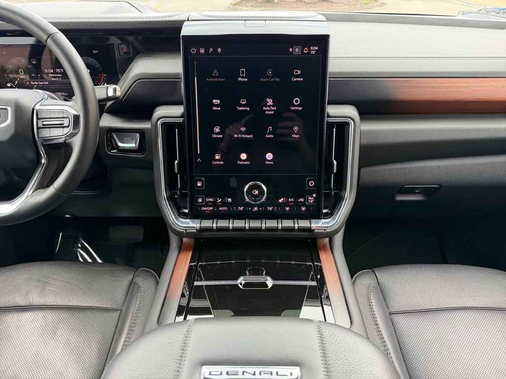 Used 2025 GMC Yukon Denali image 29