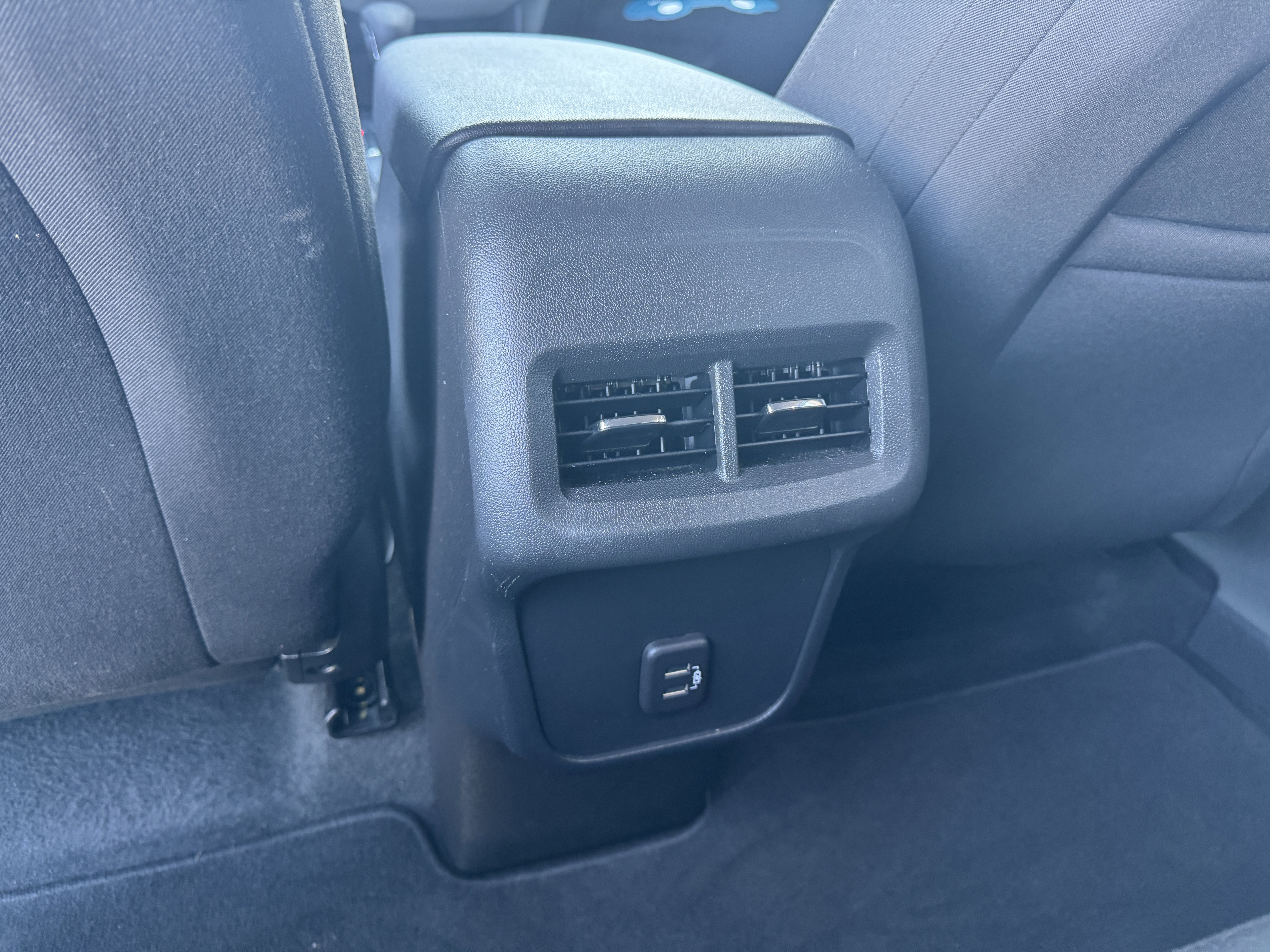 Used 2023 Chevrolet Equinox LT image 16