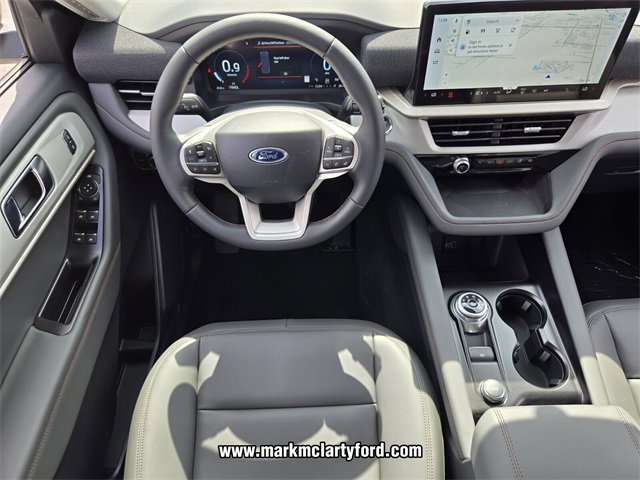 New 2026 Ford Explorer Active w/ Active Comfort Package image 8