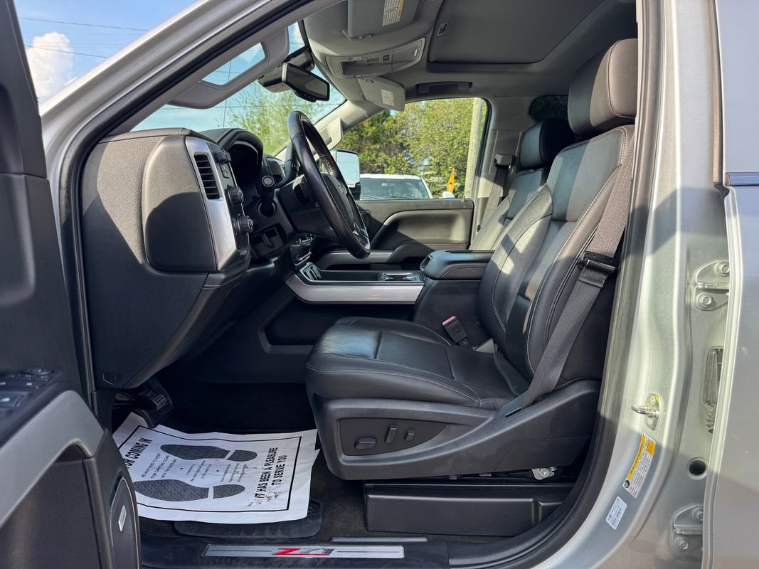 Used 2018 Chevrolet Silverado 2500 LTZ w/ Duramax Plus Package AWD/4WD image 17
