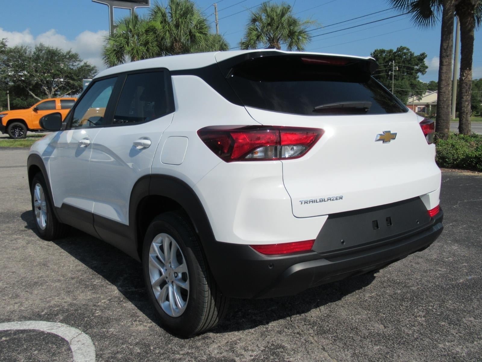 New 2026 Chevrolet TrailBlazer LS w/ LS Convenience Package FWD image 7