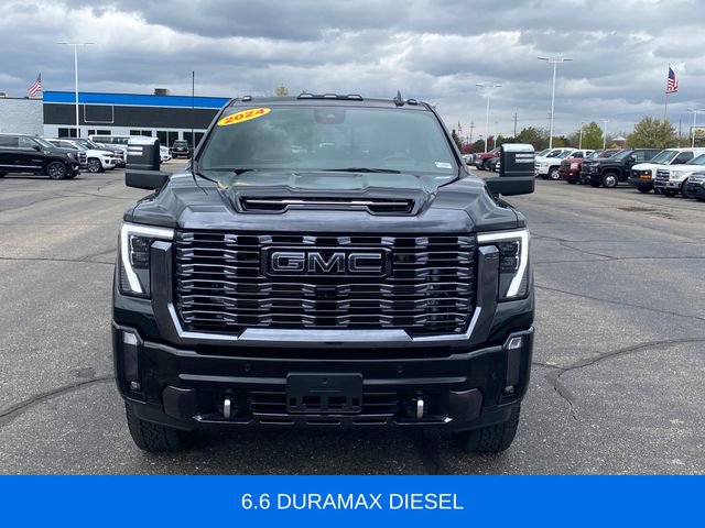 Certified 2024 GMC Sierra 3500 Denali Ultimate AWD/4WD image 2