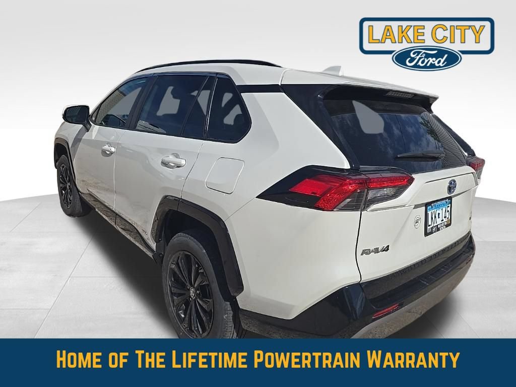 Used 2022 Toyota RAV4 SE w/ Convenience Package AWD/4WD image 8