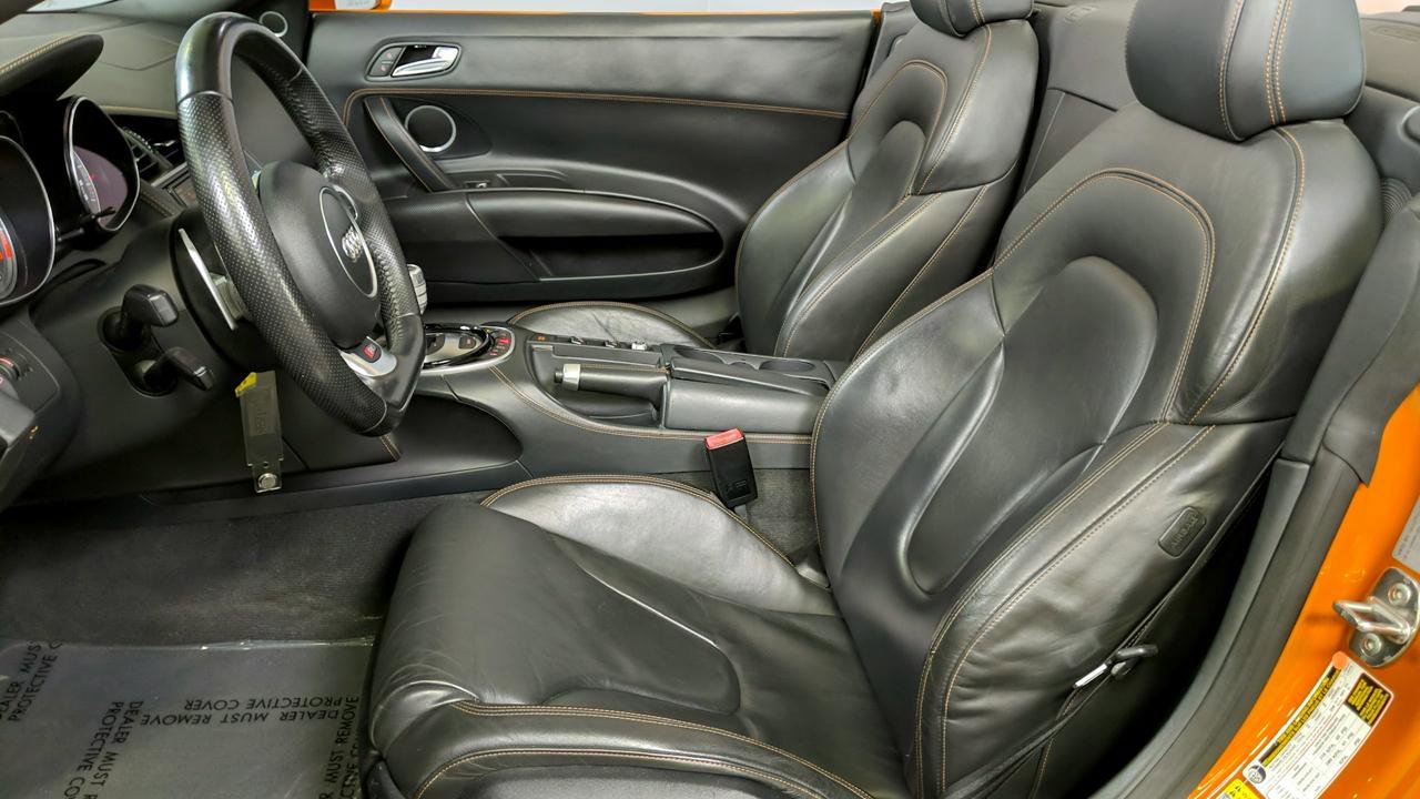 Used 2015 Audi R8 V8 w/ Full Leather Package image 16