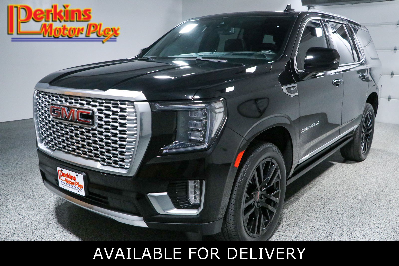 Used 2023 GMC Yukon Denali AWD/4WD image 1