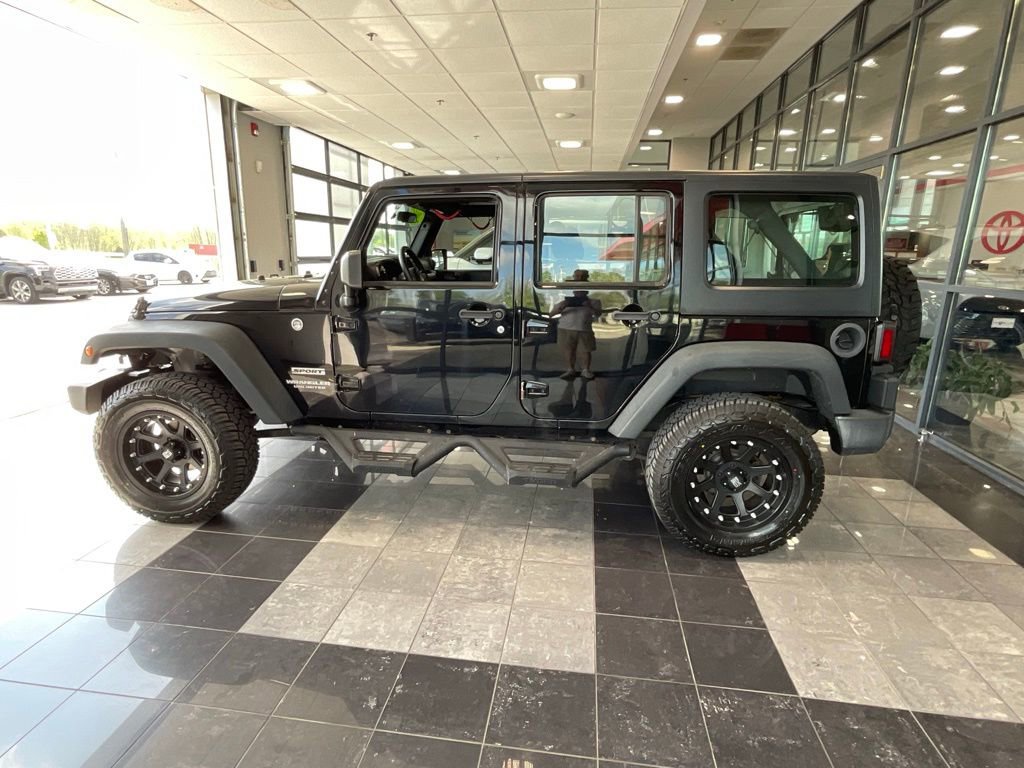 Used 2016 Jeep Wrangler Unlimited Sport image 4