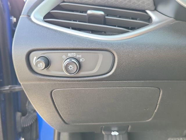 Used 2023 Chevrolet Malibu LT image 30