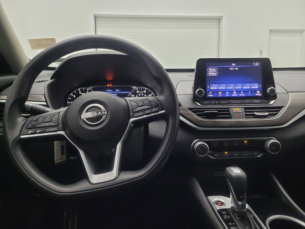 Used 2024 Nissan Altima 2.5 SV image 22