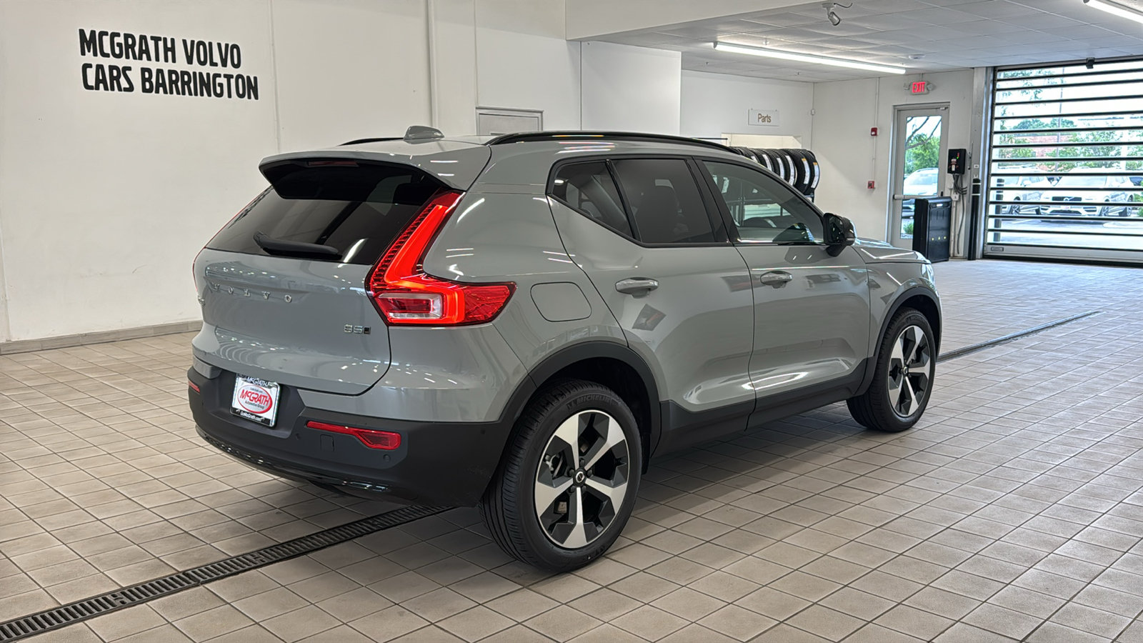 New 2026 Volvo XC40 B5 Plus w/ Protection Package Premier AWD/4WD image 5