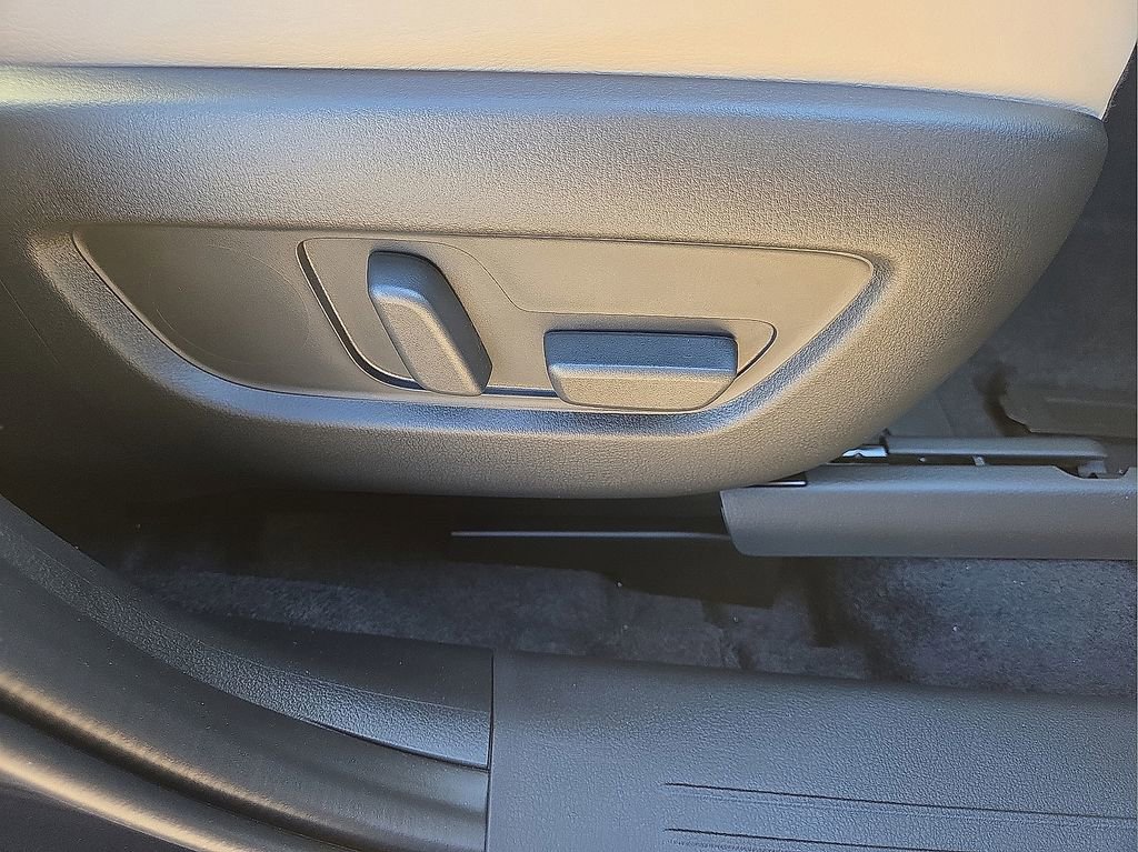 New 2026 MAZDA CX-90 Plug-In Hybrid w/ Preferred image 13