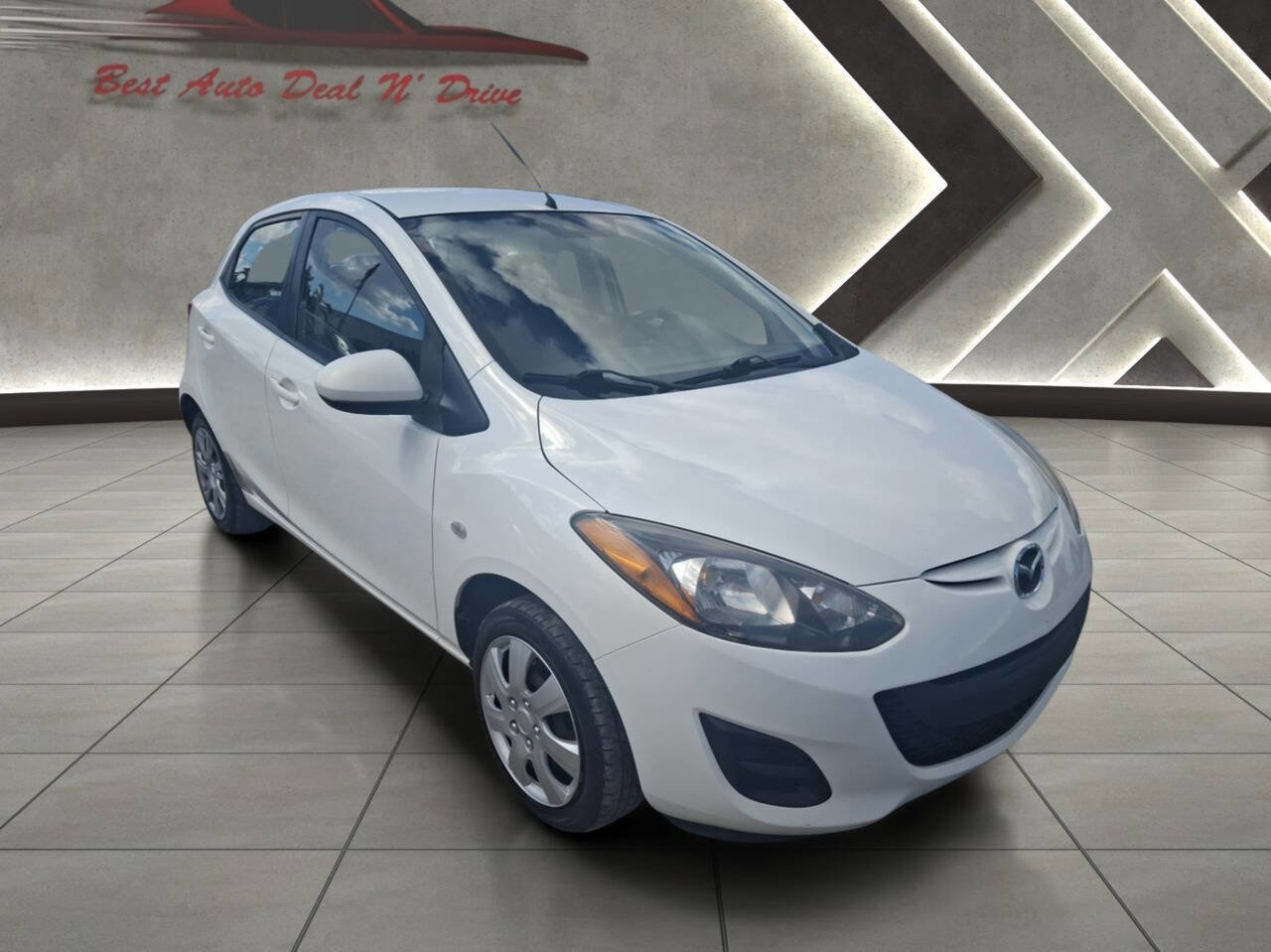 Used 2014 MAZDA MAZDA2 Sport image 3