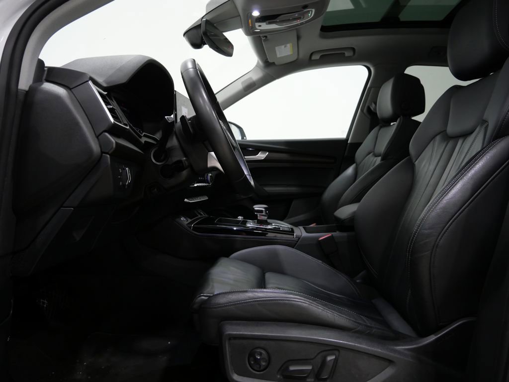 Used 2024 Audi Q5 2.0T Premium Plus image 12