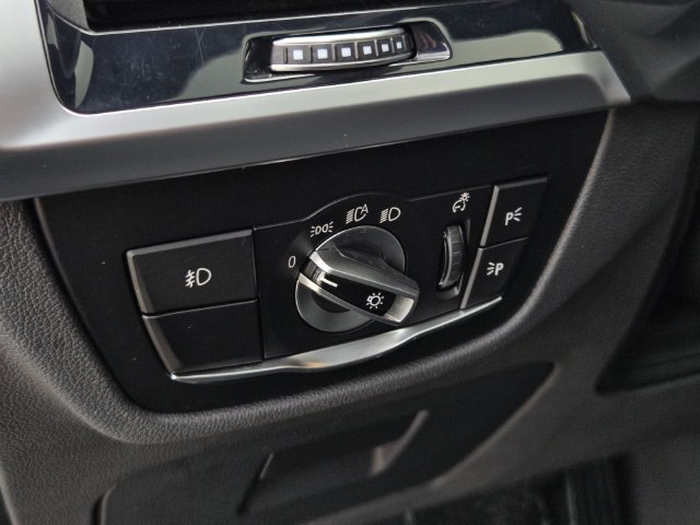Used 2019 BMW X3 sDrive30i w/ Driving Assistance Package RWD image 20