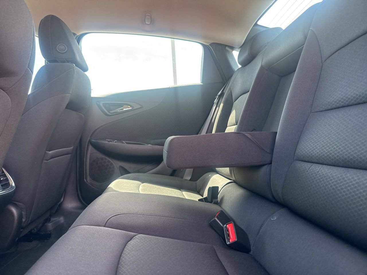 Used 2025 Chevrolet Malibu LT image 30