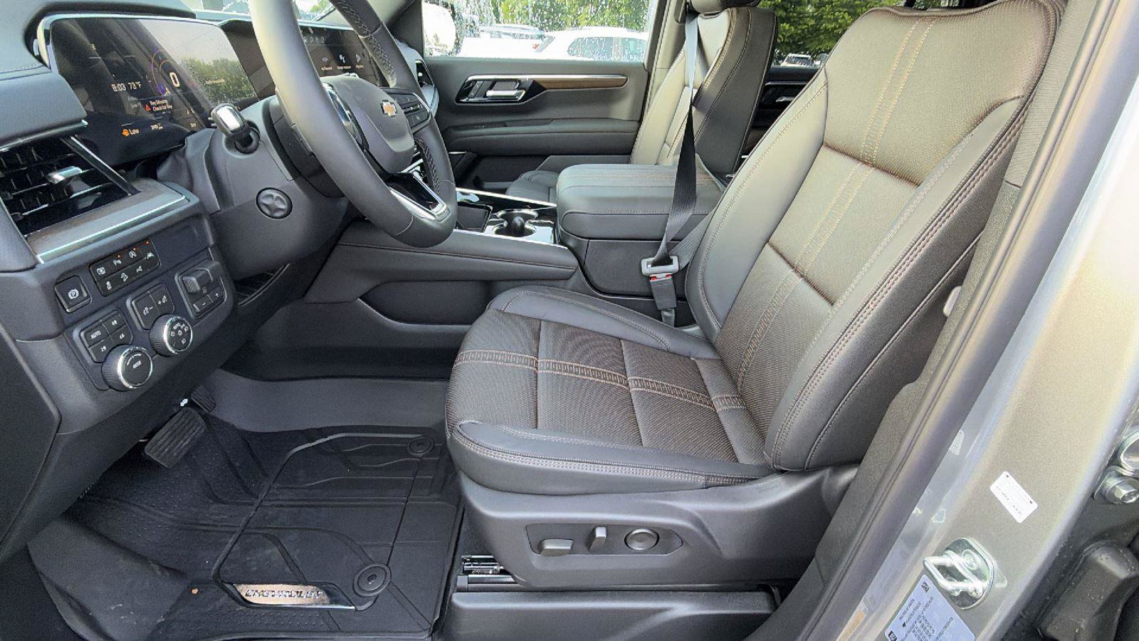 New 2026 Chevrolet Tahoe High Country w/ Sun And Tow Package AWD/4WD image 5