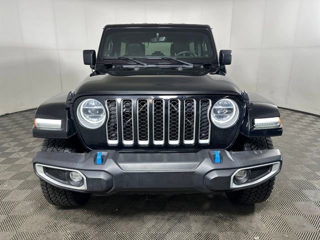 Used 2022 Jeep Wrangler Unlimited Sahara w/ Dual Top Group image 8