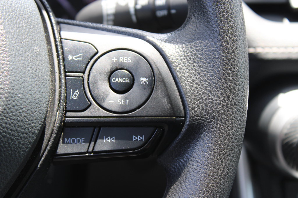 Used 2024 Toyota RAV4 XLE AWD/4WD image 25