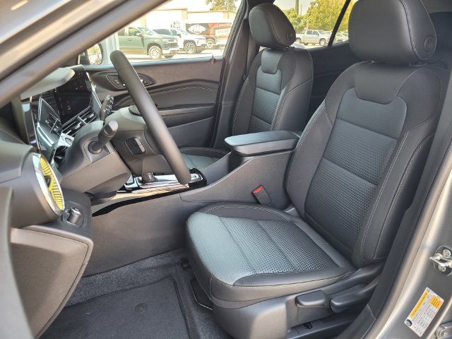 New 2026 Chevrolet Trax LT w/ Driver Confidence Package FWD image 16
