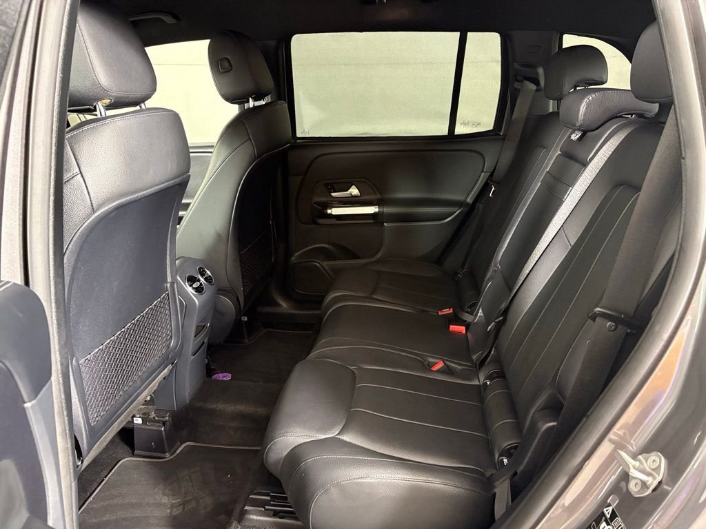Used 2022 Mercedes-Benz GLB 250 image 36
