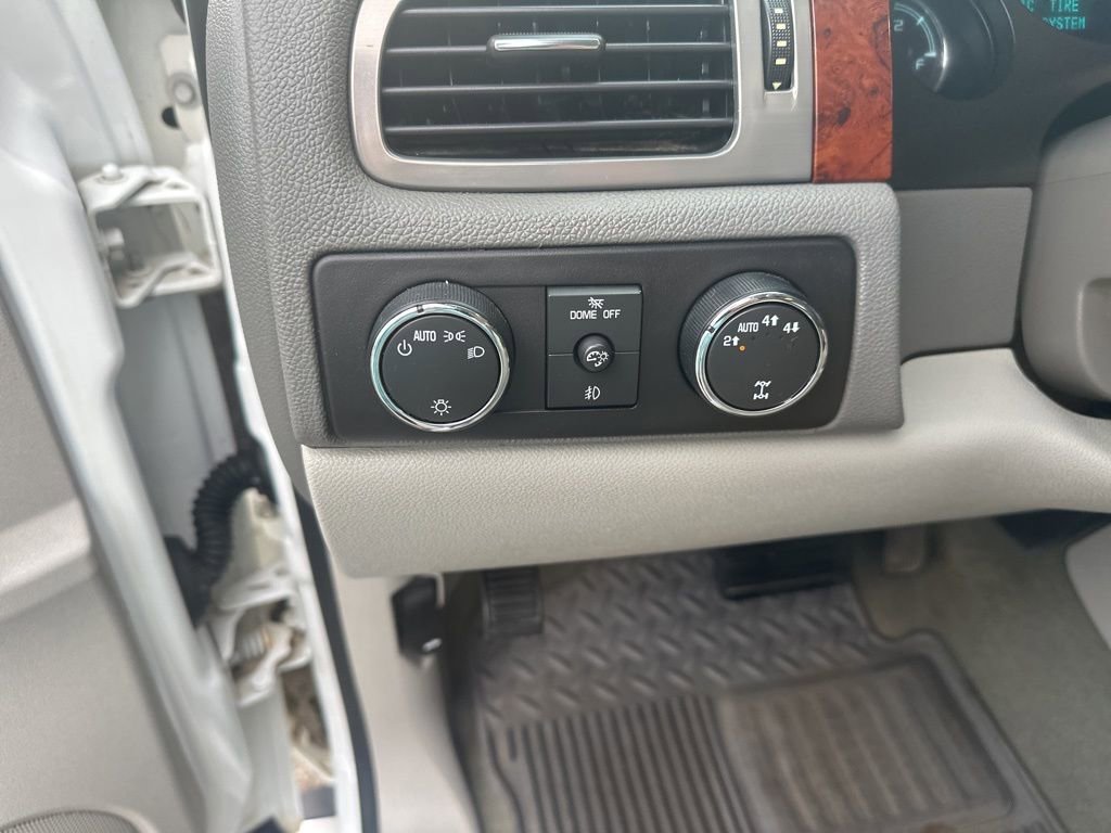 Used 2011 GMC Sierra 1500 SLT w/ SLT Convenience Package image 18