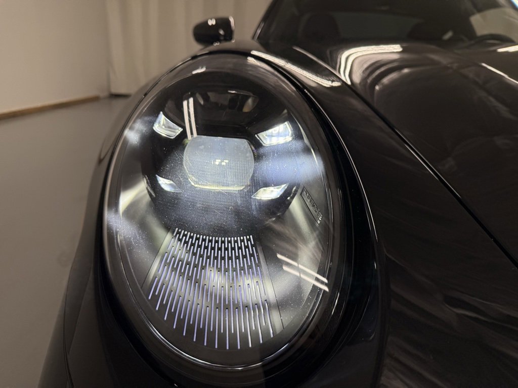 Used 2023 Porsche 911 Turbo image 15