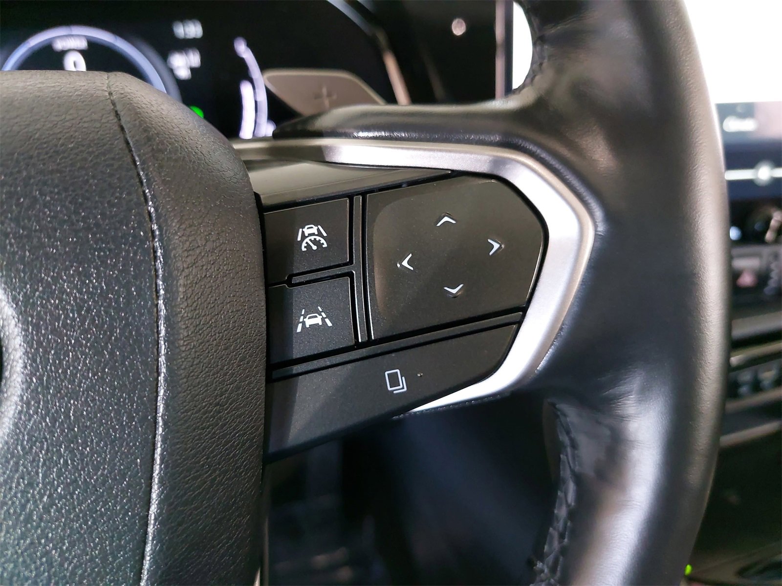 Used 2025 Lexus NX 350h AWD w/ Premium Package image 19