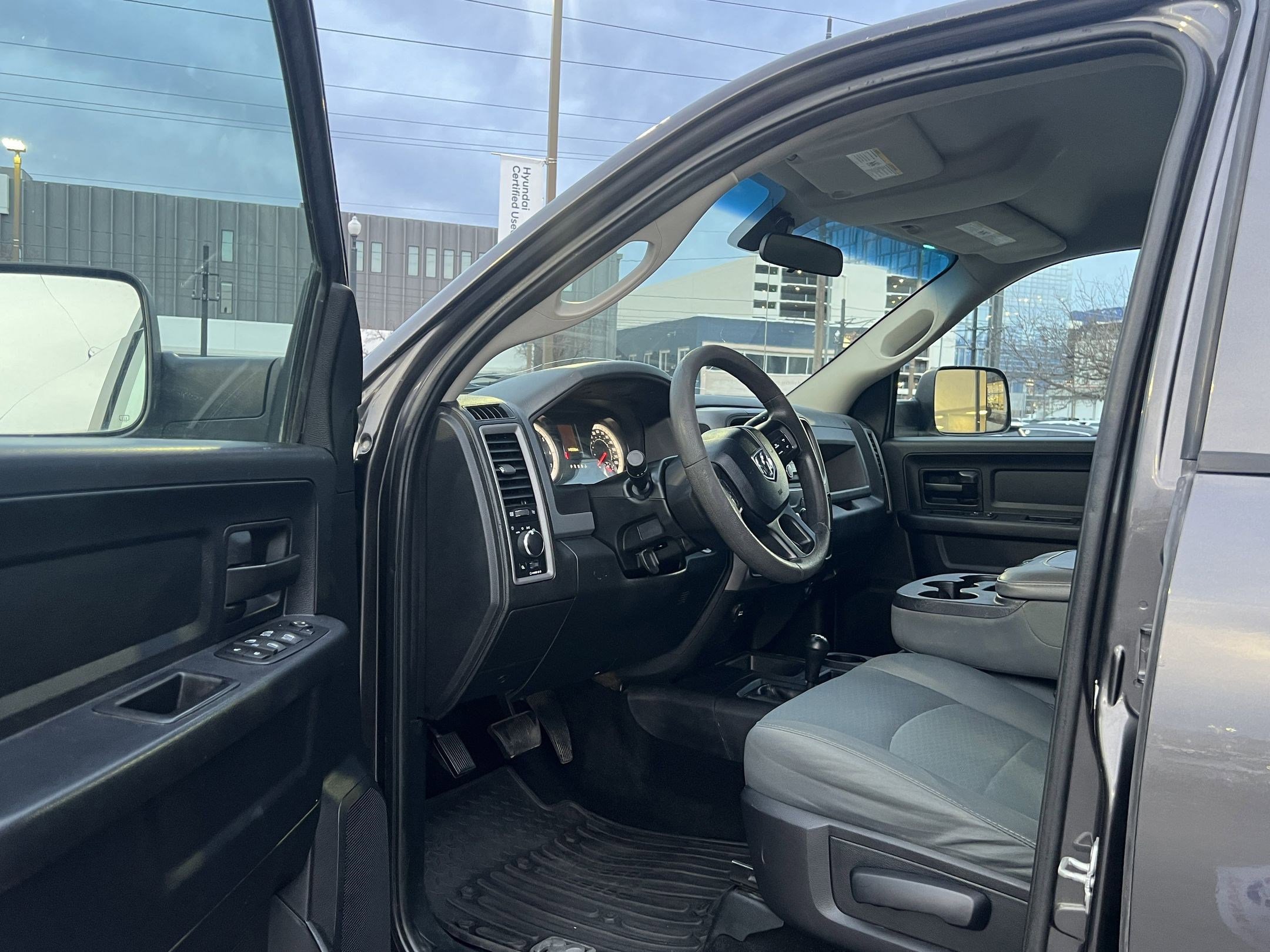 Used 2016 RAM 2500 Tradesman w/ Chrome Appearance Group image 13