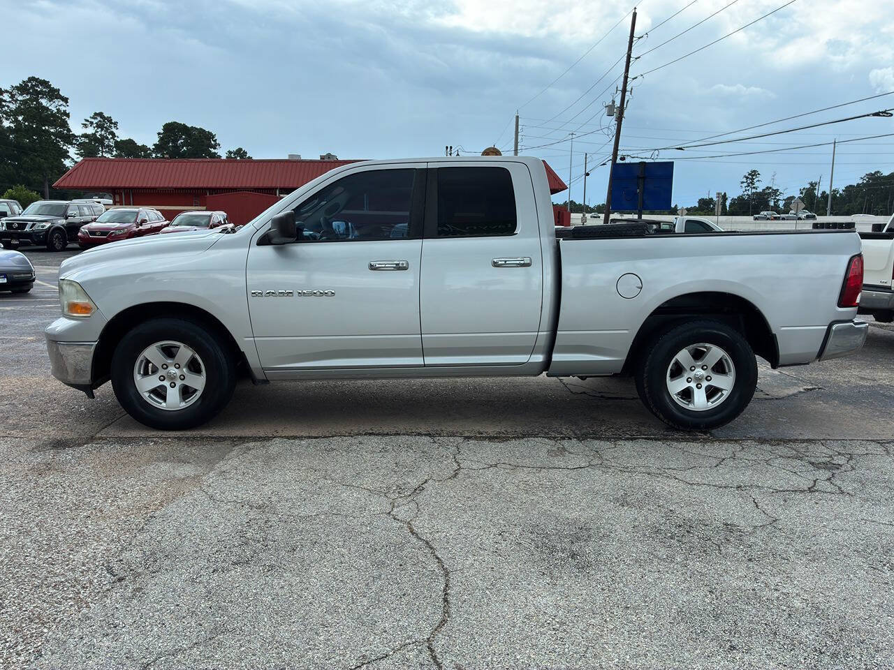 Used 2012 RAM 1500 Classic SLT RWD image 3