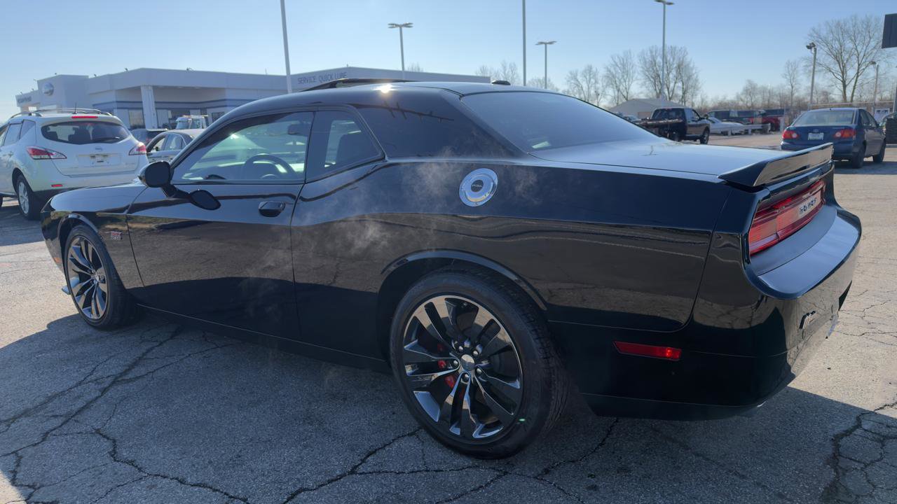 Used 2014 Dodge Challenger SRT8 w/ Harman/Kardon Audio Group image 11