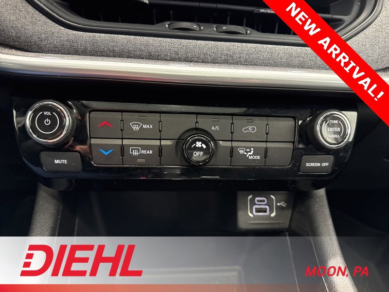 Used 2022 Jeep Compass Latitude w/ Sun and Sound Group image 30