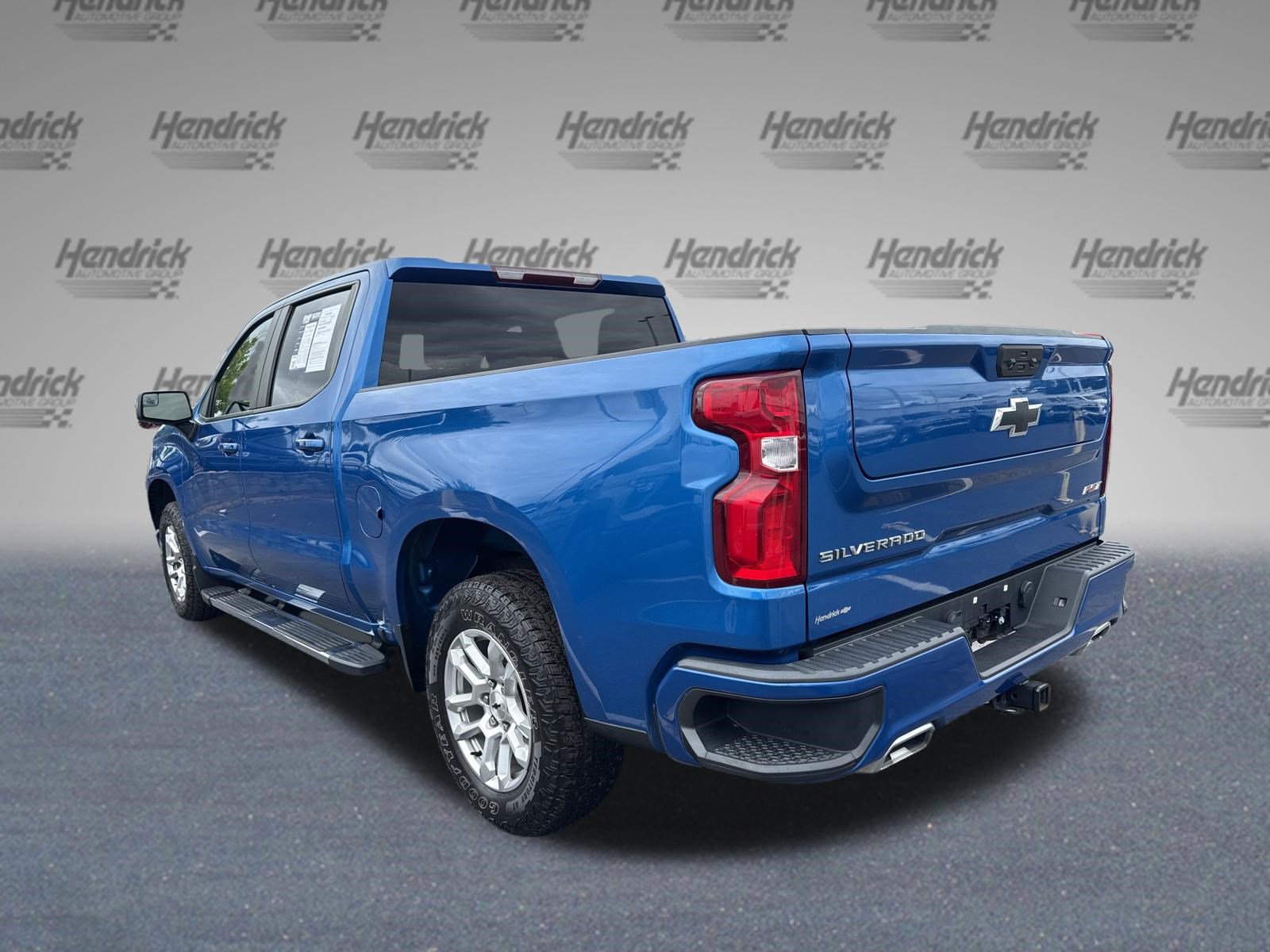Used 2022 Chevrolet Silverado 1500 RST w/ Z71 Off-Road Package AWD/4WD image 8