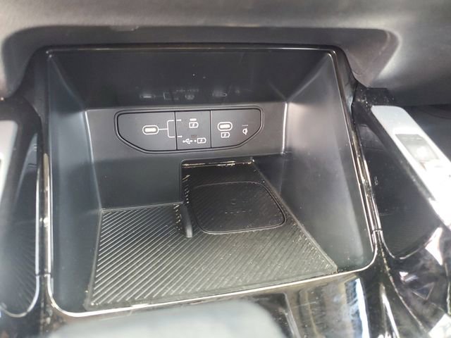 Certified 2024 Kia Sorento SX image 28