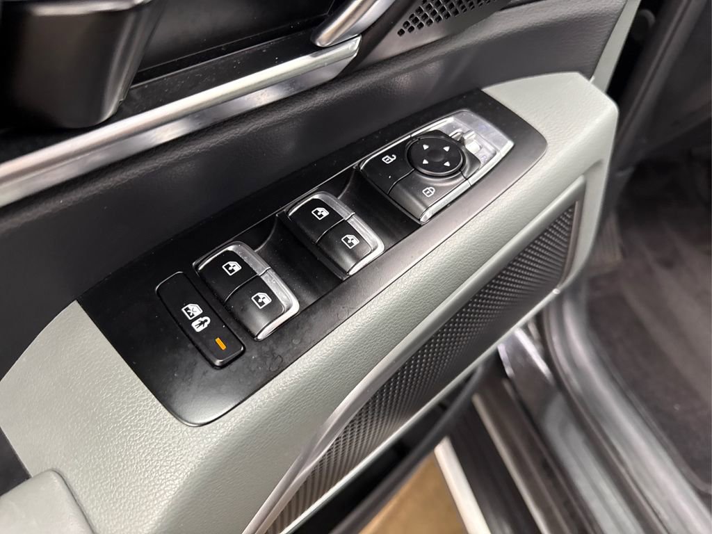 Used 2023 Kia Telluride EX X-Line image 39
