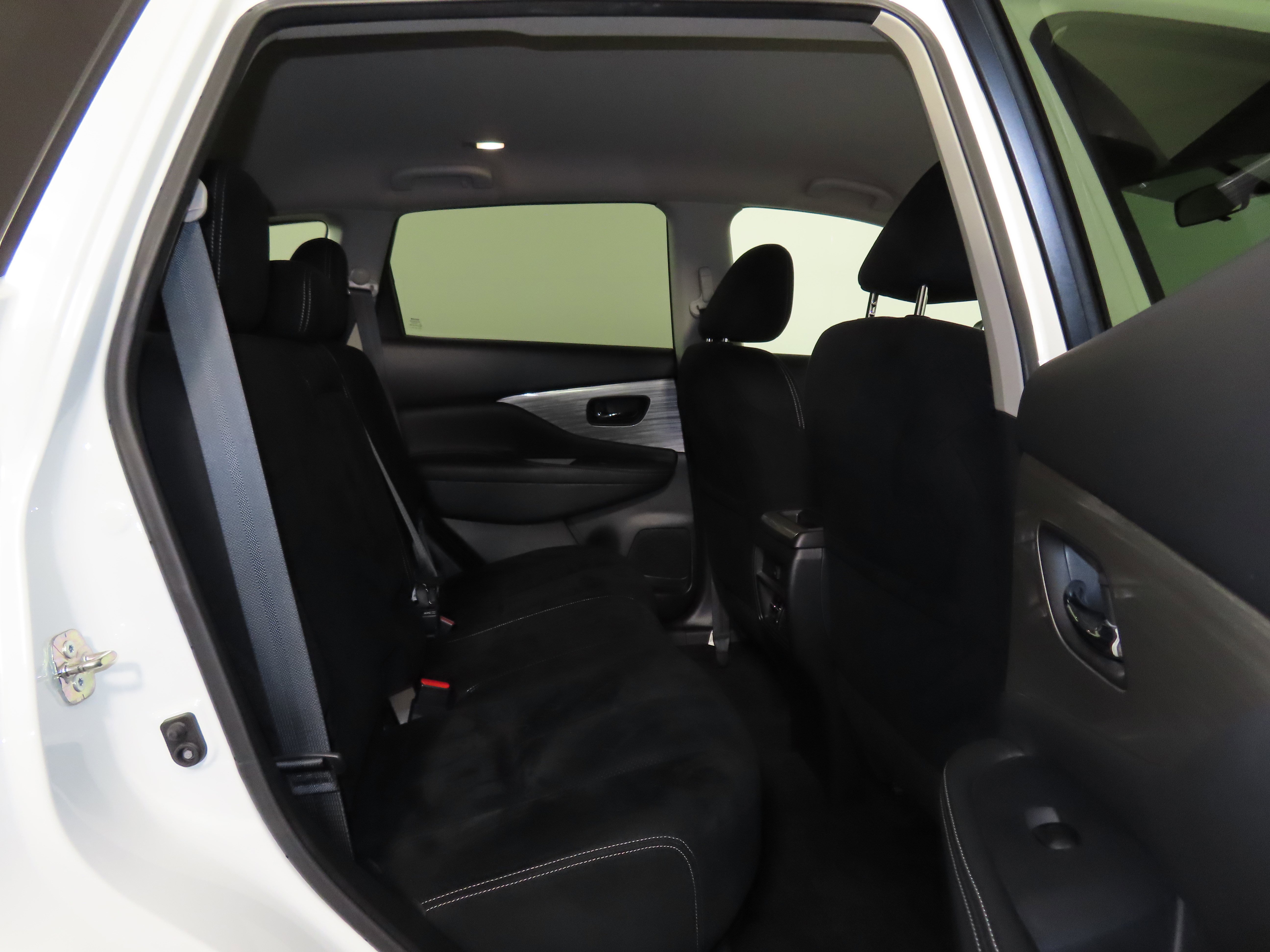 Used 2018 Nissan Murano S image 52