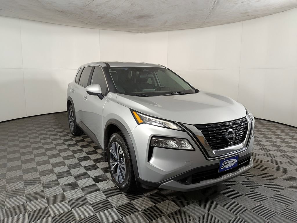 Used 2023 Nissan Rogue SV image 5