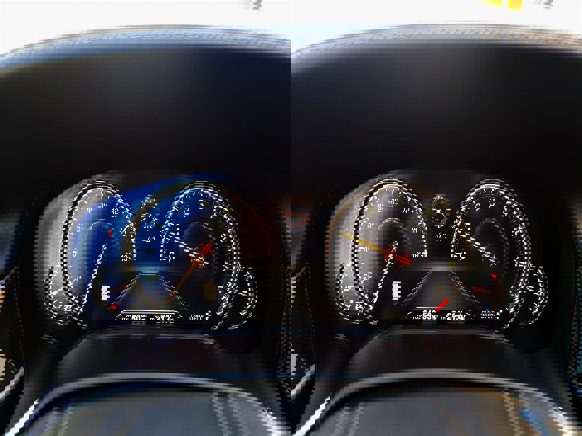 Used 2016 BMW 740i image 19